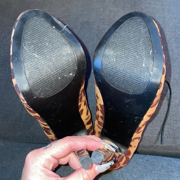 Leopard print Heels - Picture 5 of 5